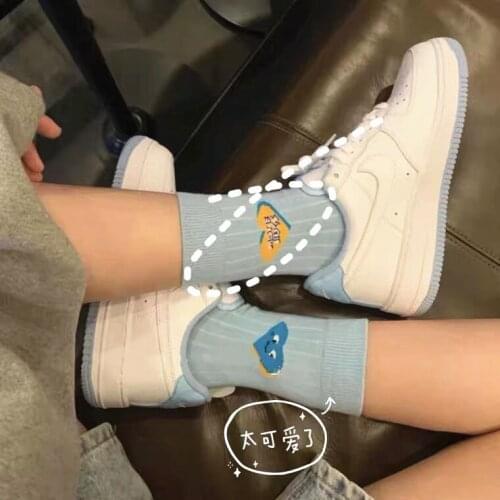 Korean socks ins Chao North Carolina blue smiley love socks college style striped sports men and women tube socks