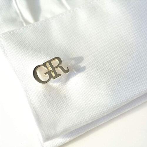 Mens Fashion Custom Names Cufflinks 4 Color Letter Stainless Steel Cuff Button for Male Gentleman Shirt Wedding Cuff Links Gift