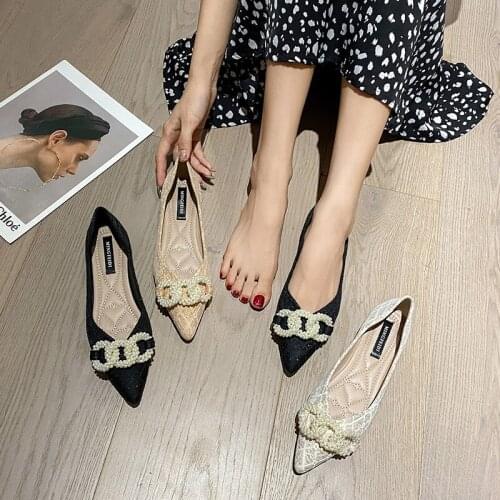 Spring Autumn Flats Women 2021 New Fashion Bead Pointed Toe Casual Shallow Pearl Womens Soft Shoes Large Size 35-43 Mujer Pisos
