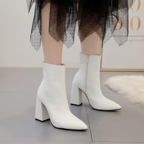 2021 Chelsea Casual Womens Boots Sexy Slim Pointed High Heels Fashion Zipper Solid Color High Heel Ankle Boots