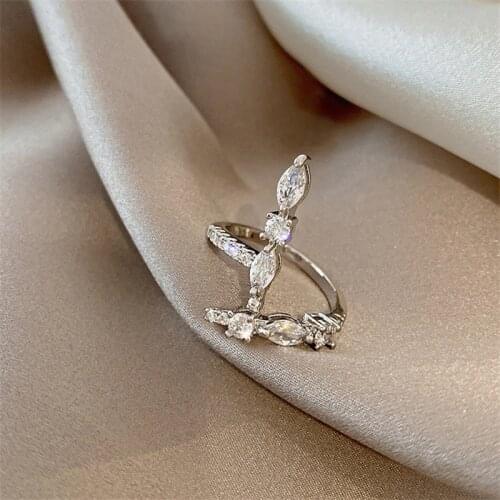 Fashion Irregular Vertical Bar Design Crystal Ring Womens Jewelry Accessorie Silver Color Adjustable opening Finger Rings