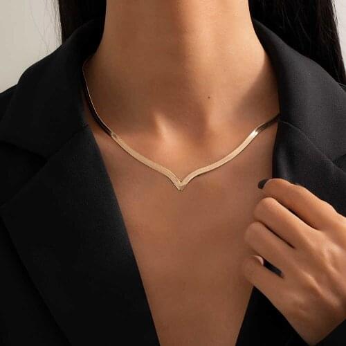 Simple Minimalist Copper Flat Snake Chain Choker Necklace Punk V-Shaped Short Collar Clavicle Necklace Women Fashion Jewelry