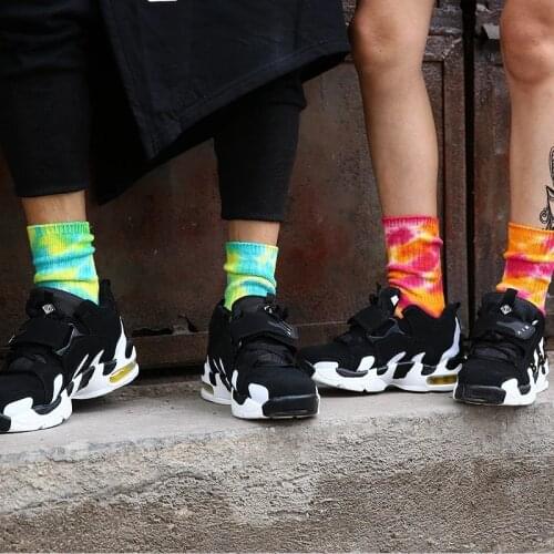 2021 New Unisex Socks 1 Pair Spring Summer Men Socks Cotton Happy Tie-Dyed Crew Socks Couples Middle Tube Women Breathable