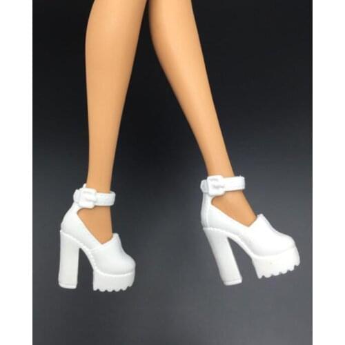 Doll shoes white shoes high heel shoes for your barbie dolls BBI902