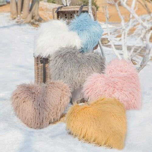 Super Soft Plush Mongolian Faux Fur Throw Pillow Heart Shape Cushion With Inner Home Decorative Sofa Pillow