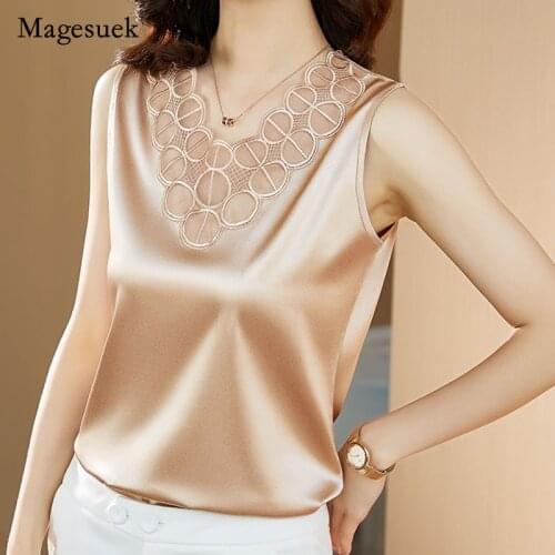 Plus Size V-neck Embroidery Satin Blouses Shirts Women Solid V-neck Stretch Lace Shirt Casual Sleeveless Loose Summer Tops 13732