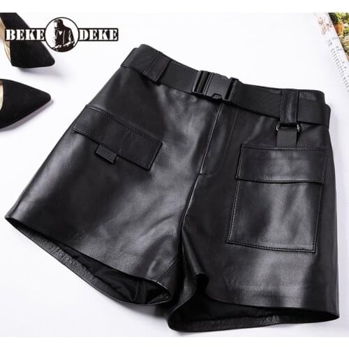 BEKEDEKE Women's Travel Shorts