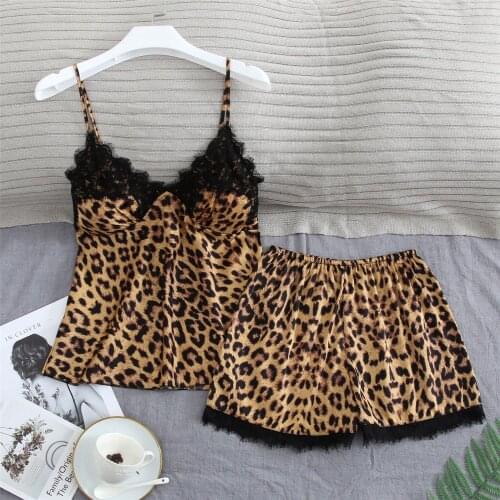 Free shipping new Silk Camisole Shorts Pajamas Bring Chicken Fillet Lace Leopard Print Sexy Pajamas Woman Suit