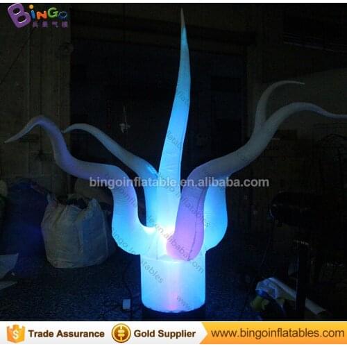 Customized 2.3m height inflatable led tree / inflatable palm tree light-up toy