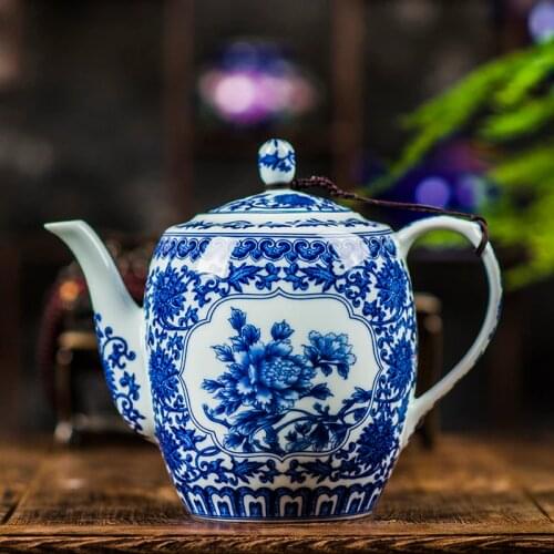Teapot large ceramic tea maker Teapot with stainless steel filter Home thick blue and white porcelain underglaze 800ML