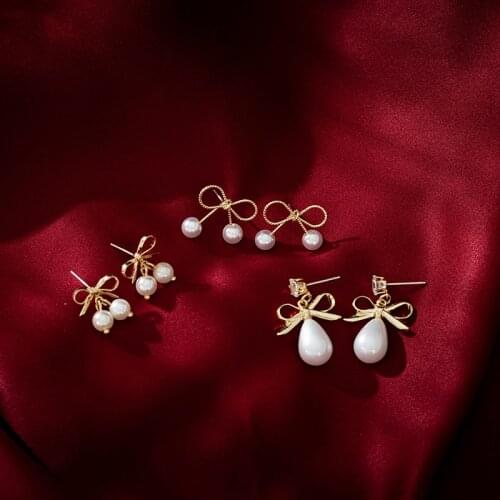 Jaeeyin 2021 Fashion Bowknot White Pearl Glass Small Cute Jewelry Trendy Earrings Accessories Sweet Gift For Friends Children
