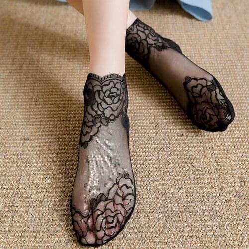 5 Pairs/set Lace Ankle Socks for Women Cotton Bottom Nylon Beautiful Rose Pattern Transparent Design Black White Short Type