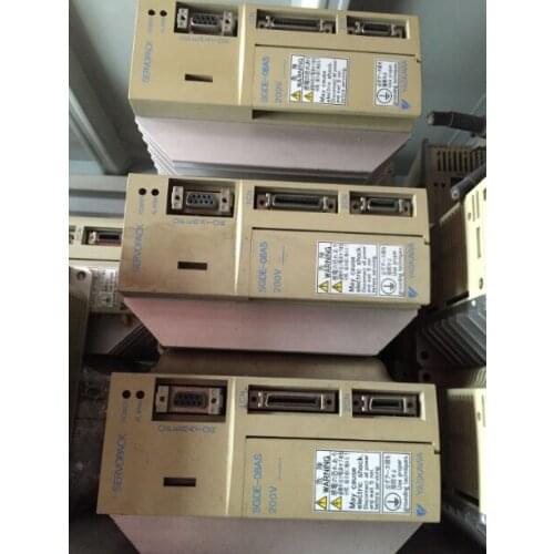 SGDE-08AS Used One , servo driver Good Working free shipping