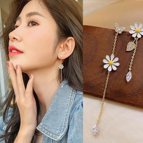 2021 Fashion Long Flower Earrings Women Exquisite Small Daisy Female Ear Jewelry Personality Asymmetrical Tassel Dangle Earrings