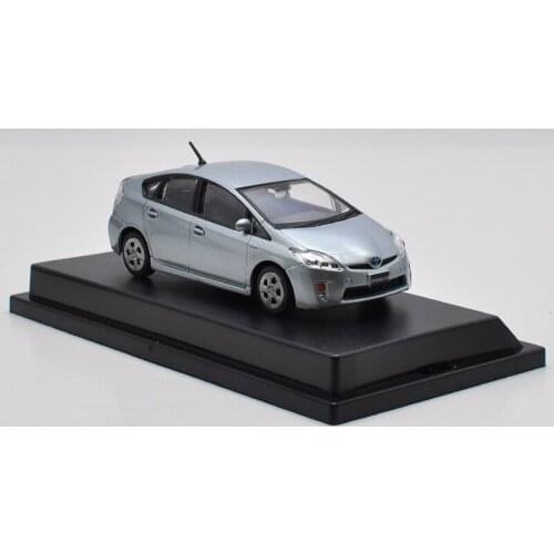 Diecast 1:43 Scale TOYOTA PRIUS Classic Small Passenger Car Alloy Car Model Adult Collection Decoration Gifts Kids Toys Boys