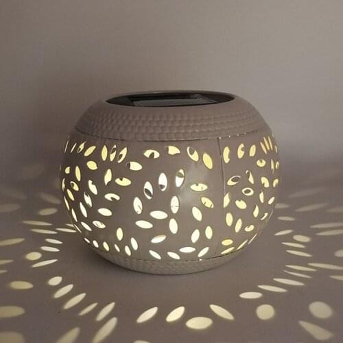 Outdoor Solar Lanterns Metal Atmosphere LED Lamp Waterproof Night Light Decorative Solar Lamps For Gardon Patios Balconies Decor