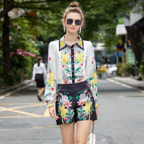 DIDABOLE Women's Travel Shorts