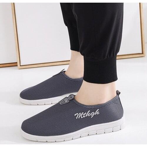 Ground stall shoes old Beijing cloth shoes mens single shoes autumn casual shoes old man a foot shoes