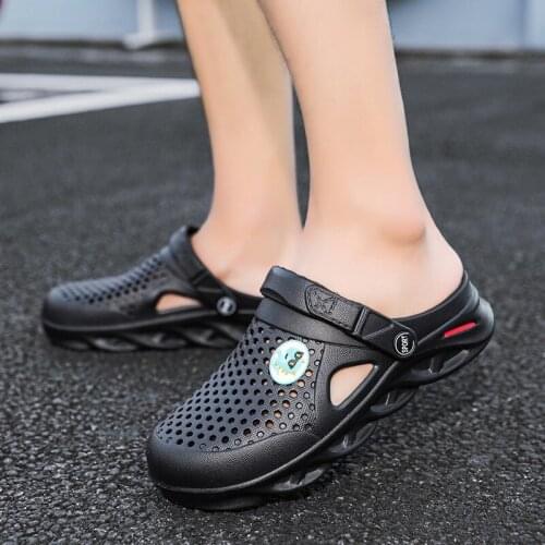 Mens Non Slip Mountaineering Sports Shoes Summer Outdoor Sandals Mens Beach Shoes 2021 New Garden Shoes Designer Shoes Men
