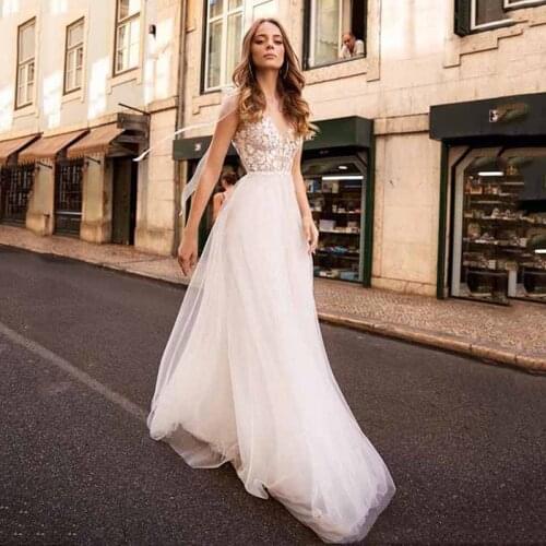 Boho Wedding Dresses Sexy Backless V Neck A Line High Split Tull Bohemian Bridal Dress Beach Wedding Dress 2020