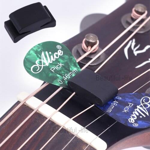 1/2Pcs New Black Rubber Pick holder For Guitar Ukulele Fix On Headstock firmly holders For Guitar Bass Cute Guitar Accessories