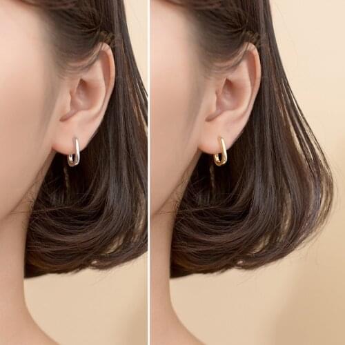 1 Pair Simple Design lovely Geometric Rectangular Lock Buckle Metal Oval Shape Small Hoop Earrings Women Party Jewelry