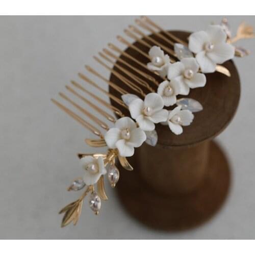 Floralbride Alloy Leaf Ceram Flower Rhinestones Zircon Freshwater Pearls Bridal Hair Comb Wedding Hair Accessories Women Jewelry