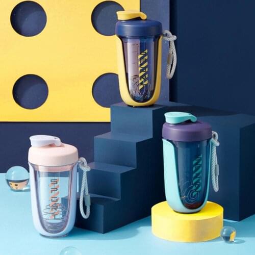 550ml Practical Sports Bottle BPA Free Silicone Handle Design Easy Clean Portable Large Opening Shaker Bottle