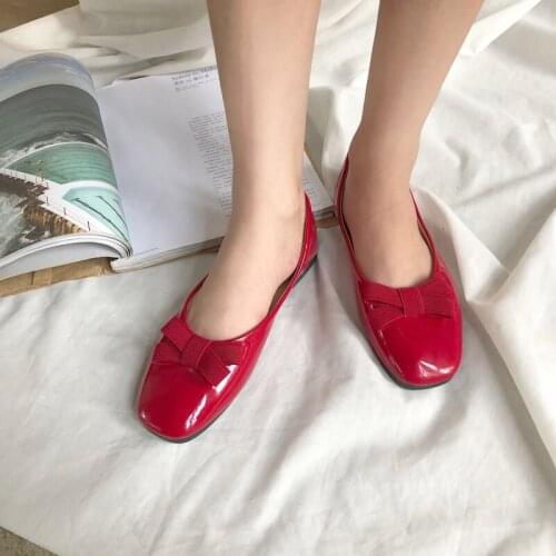 2020 Women Flat Shoes New Lady Bow Fashion Joker Comfort Patent Leather Flat Shoes High Quality Casual Womens Shoes W33-73