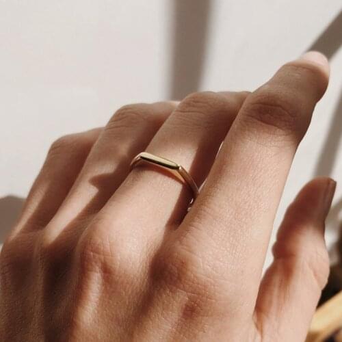 2021 New Minimalism Geometric Glossy 18K Gold-Plated Stainless Steel Metal Texture Rings for Women Men Jewelry
