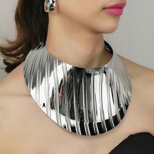 Oversized Alloy Torques Statement Necklaces For Women Punk Style Collar Large Choker Necklace Big Fashion Party Jewelry UKEN