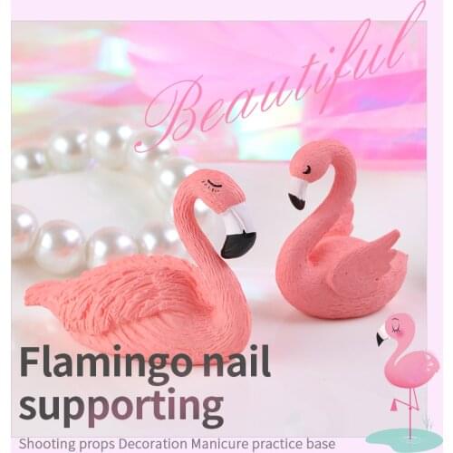 5PCS Flamingo Nail Tips Holder Resin Practice Training Dispaly Showing Stand Nail Art False Tips Holder Manicure Practice Tools