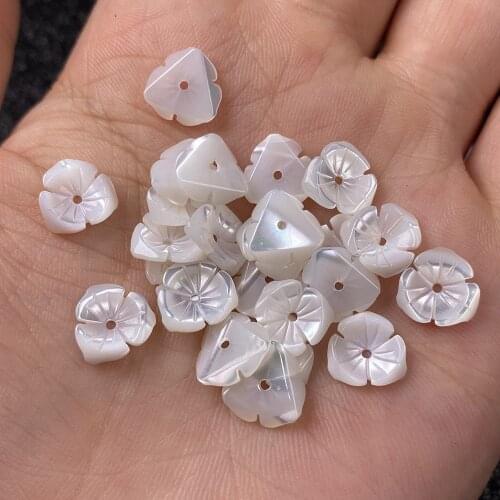 5pcs Carven White Shell Flower Pure Natural Material Petals 3D Flower Beads For Handmade Necklace DIY Jewelry Making