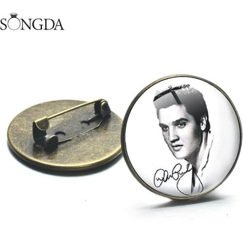 SONGDA Hot !Rock Music Singer Superstar Nostalgic Badges Retro The King of Singer Glass Photo Cabochon Round Brooch Pins Gifts