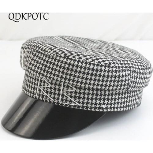 2020 Hat Autumn Winter Women New Houndstooth Military Hat Fashion Letter Hand Sew Flat Top Navy Cap Casual Keep Warm QDKPOTC