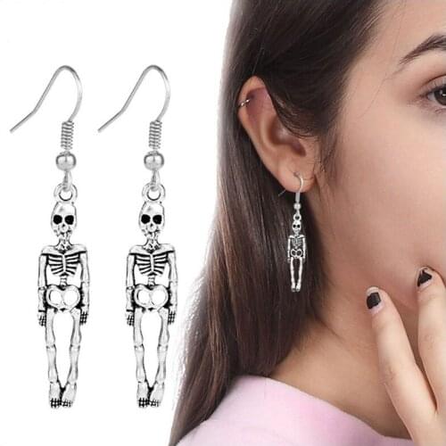New personality retro punk style skull earrings exaggerated metal skull earrings men and women Halloween earrings