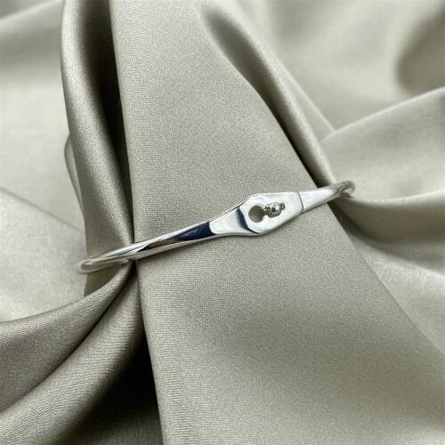 Rodhium Plated Studs Bracelet