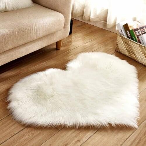 Bedroom Shaggy Carpet Heart-shaped Fluffy Floor Mats Wool Imitation Sheepskin Bed Room Faux Fur Non Slip Rugs Bedside Home Decor
