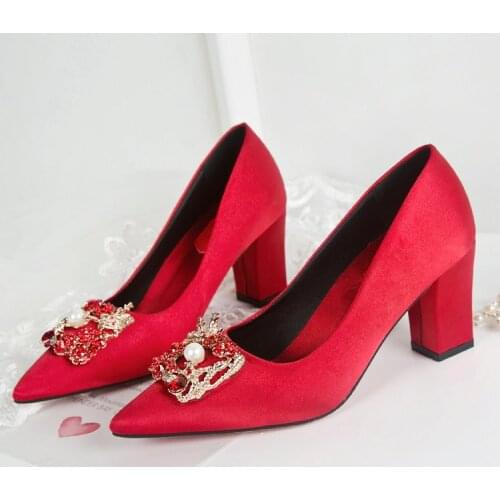 Pregnant Women Bride Wedding Shoes Ladies Square Heel Pointed High Heels Pearl Silk Satin Single Shoes Elegant Womens Pumps 7 Cm