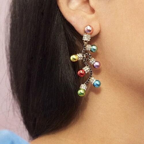 Street Shot Jewelry Color Pearl Alloy accessories Earring Fashion Lady Ear Nail Direct Sales