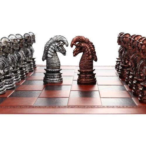 Pure Color Resin Gold and Silver Ghost Horror Chess Board Game Toy Table Luxury Knight Collection Gift with Chess Board Chess