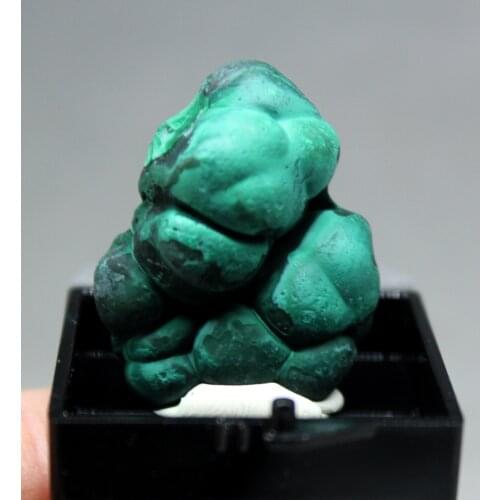 100% natural malachite mineral specimen stones and crystals healing crystals quartz gemstones box size 3.4 cm
