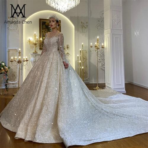 Long Sleeve Lace Appliques Crystal Luxury Wedding Dress