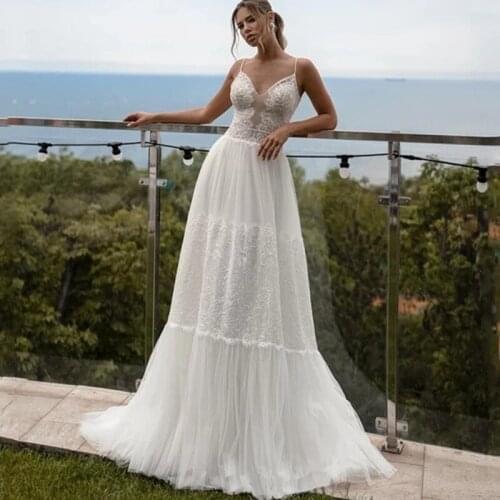 Sexy Backless A-Line Wedding Dress 2021 V-Neck Sleeveless spaghetti straps Lace Appliques Lace-Up Bridal Gown Vestidos De Soiree