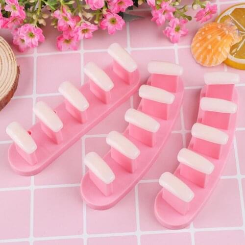 3 in 1 Mini Plastic Nail Holder Practice Training Display Stand with 15pcs Nail Tips DIY Manicure Tools
