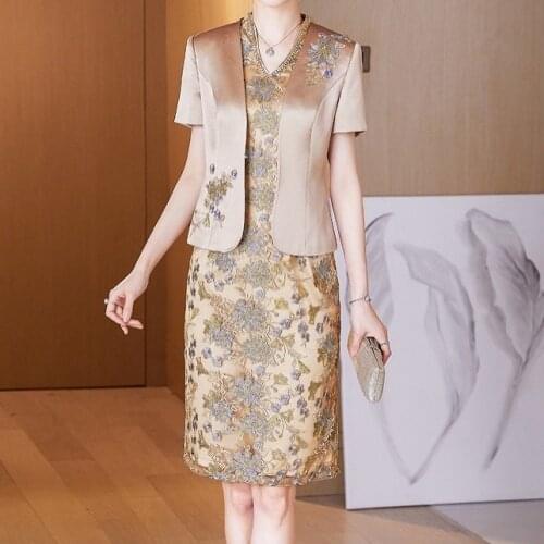 Champagne Gold Mother Of The Bride Dresses With Jacket Lace Beading Two-Pieces Wedding Party Mother Evening Gowns Knee Elegant