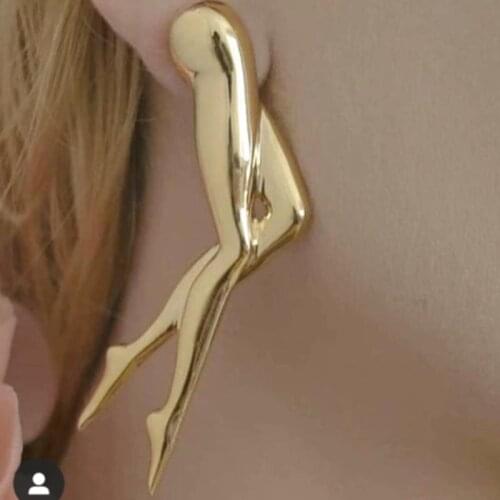 Docona Personality Leg Shaped Stud Earrings for Women Gothic Gold Color Irregular Geometry Alloy Metal Lady Jewelry сережки
