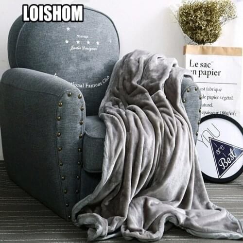 LOISHOM Fleece Blankets On The Sofa