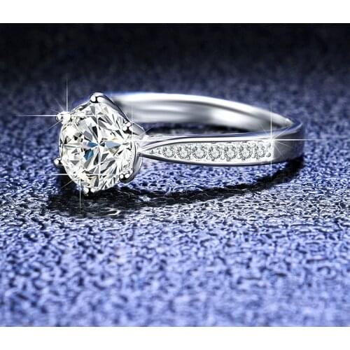 100% 925 Sterling Silver 0.5 Ct 3.0 Ct Round Cut D Colour Very Shiny Moissanite Ring Engagement Ring High Quality Jewelry