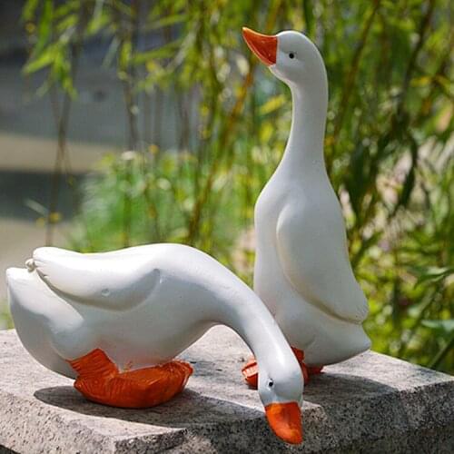 2 Pieces/Set) Simulation Resin Drinking Water Duckling Garden Decoration Animals Desktop Micro Landscape Gardening Design Craft